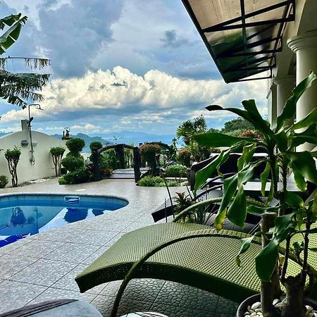 Avana Hills Tagaytay Villa Tagaytay City Esterno foto