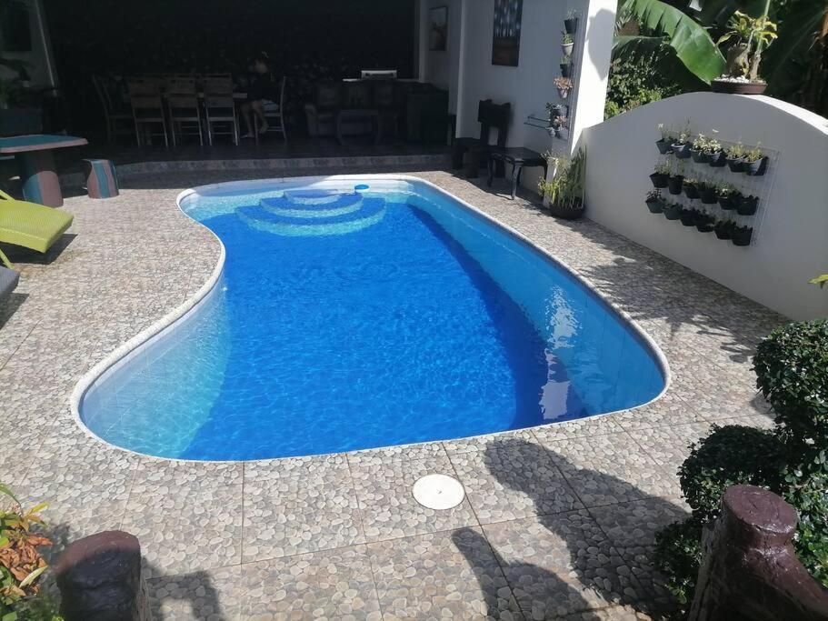 Avana Hills Tagaytay Villa Tagaytay City Esterno foto