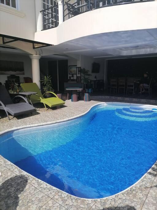 Avana Hills Tagaytay Villa Tagaytay City Esterno foto