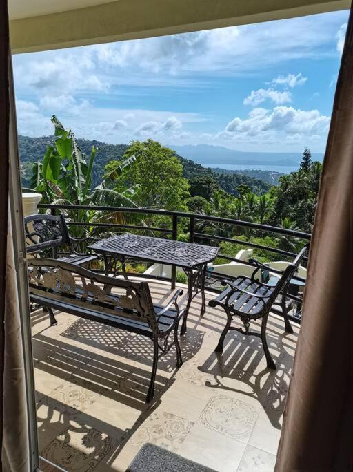 Avana Hills Tagaytay Villa Tagaytay City Esterno foto