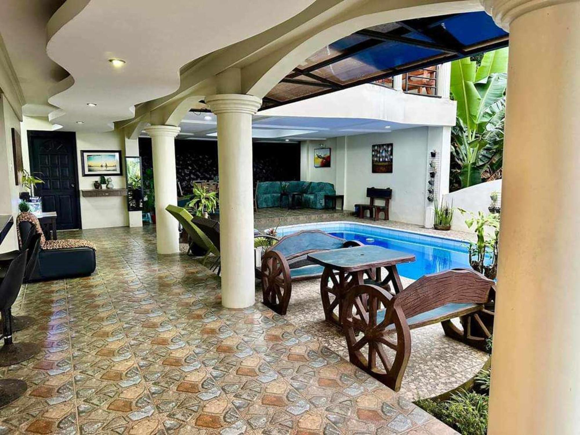 Avana Hills Tagaytay Villa Tagaytay City Esterno foto